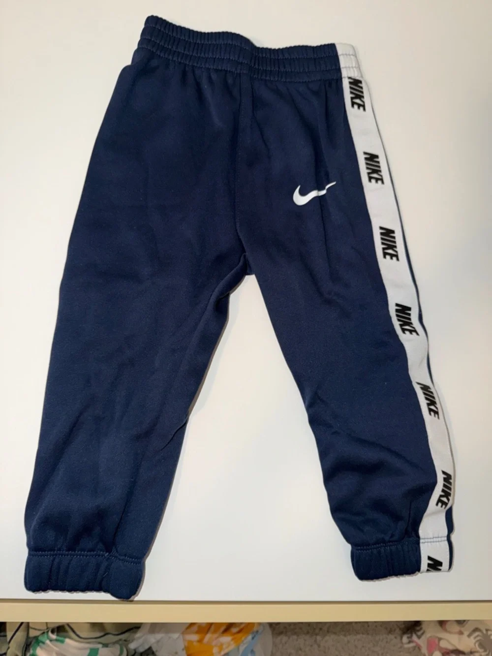 Nike Navy & White Kids Therma-FIT Hoodie and Track Pants - Picture 3 of 5